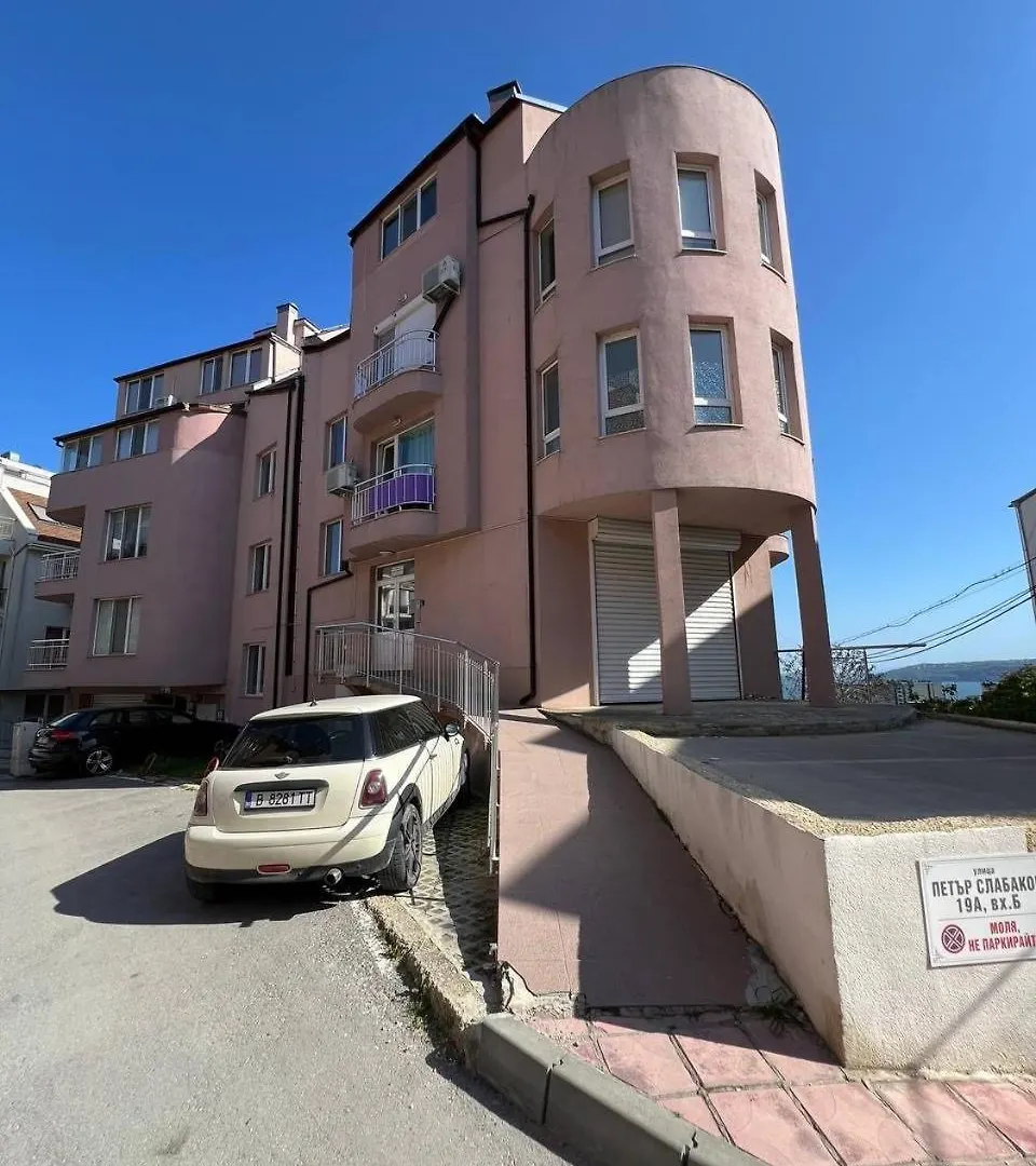 Id Apartment Varna Bulgaristan